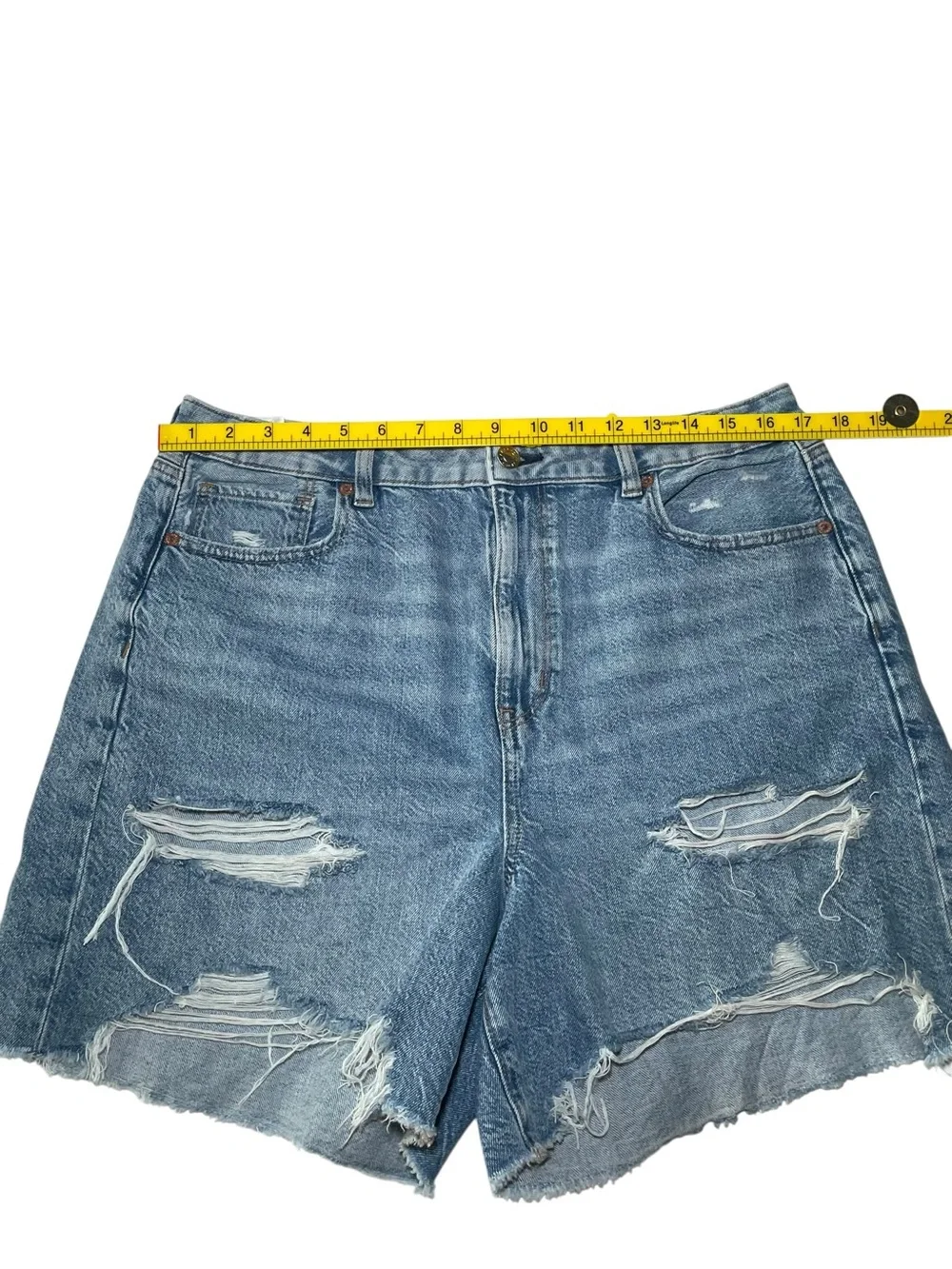 American Eagle Baggy Mom Denim Shorts – Size 14
